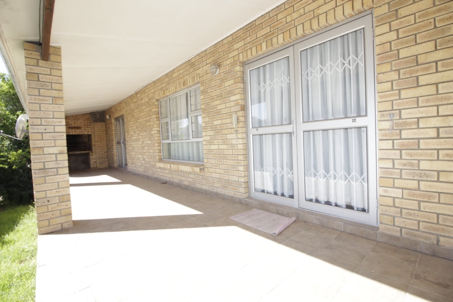 2 Bedroom Property for Sale in Aston Bay Eastern Cape